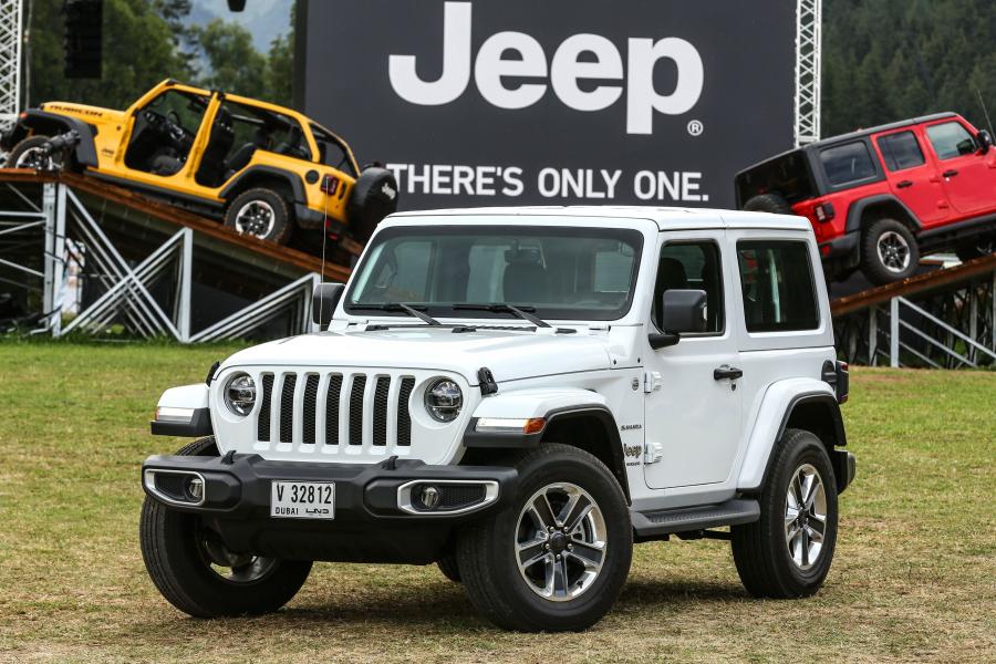  Jeep Wrangler Sahara (JL) 2018 года  (UAE) (фото 5 из 11)